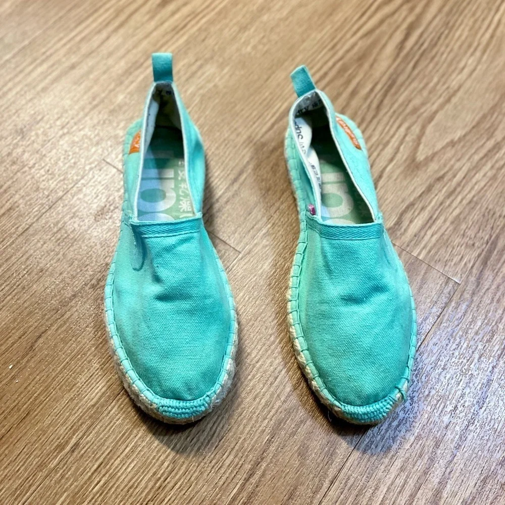 Superdry green flat